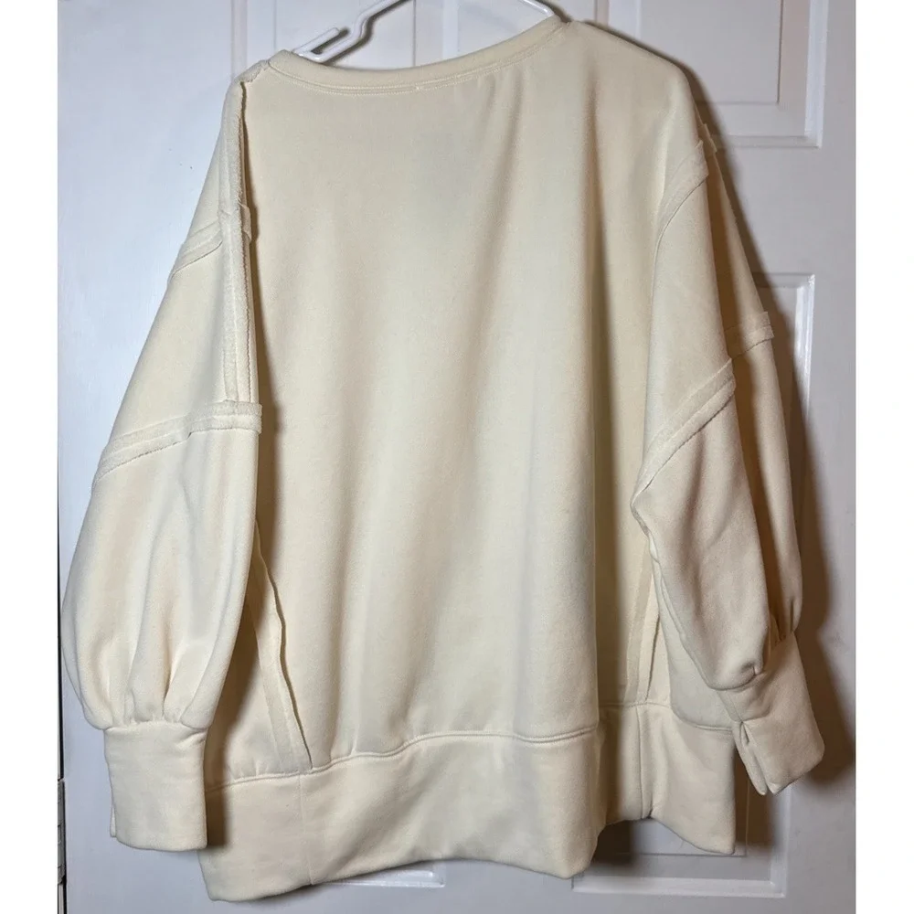 Bibi XL Cream XOXO Chenille Patch Sweatshirt Valentine's Pullover NWT Boutique - Picture 5 of 5